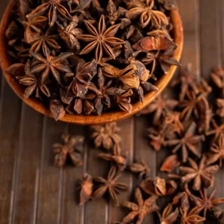 نجمة الأنيس (اليانسون)